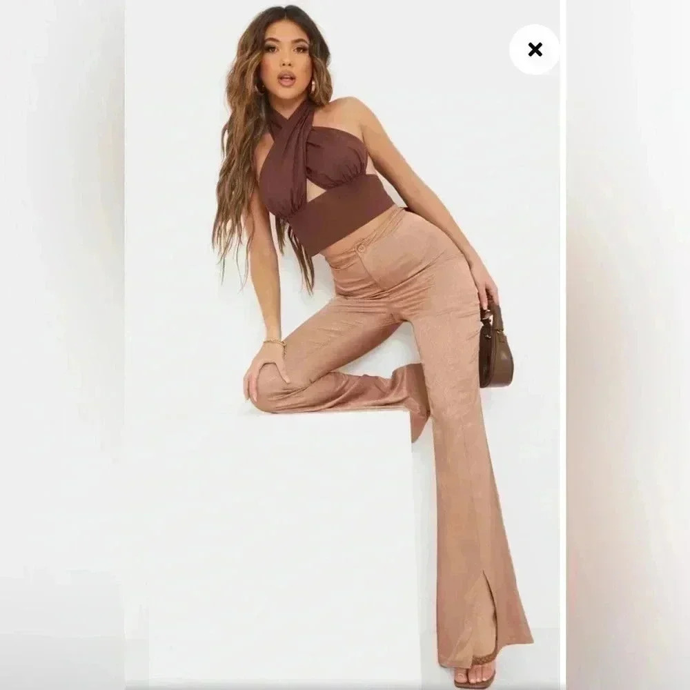 ✨🆕Pretty Little Thing🆕✨ |Chocolate woven cross front halter neck  tie back top